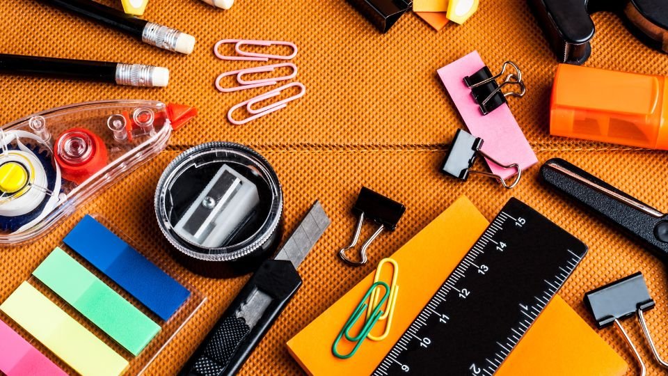 Rotring ceruzák: a műszaki rajzok és a precíz vázlatok elengedhetetlen eszközei.