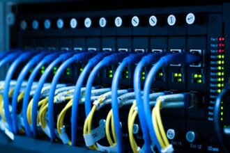 Irodai hálózat alapok: hogyan válassz megfelelő routert a stabil internetkapcsolathoz?