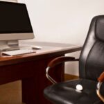 Ergonomikus iroda: a monitorállványok és billentyűzettartók szerepe az egészségmegőrzésben.
