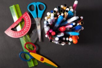 Elválasztólapok és regiszterek: a rendszerezés csendes hősei.