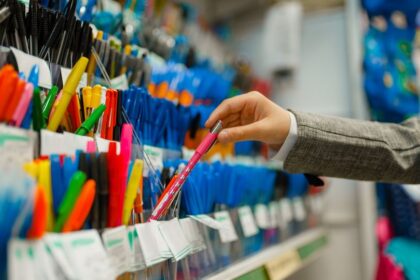 A töltőtoll reneszánsza: miért érdemes visszatérni a klasszikus eleganciához?